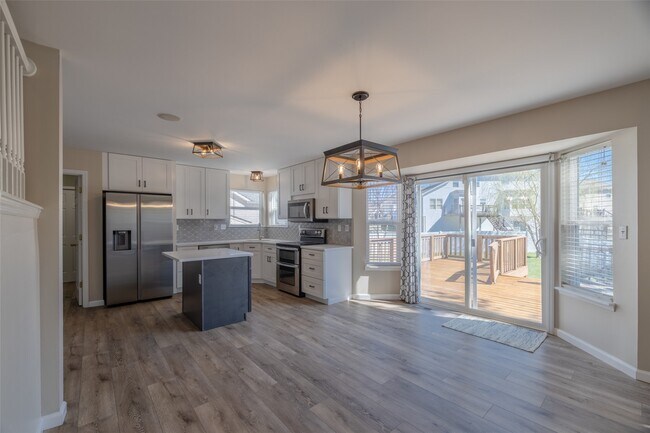 Building Photo - 1061 Dardenne Woods Dr