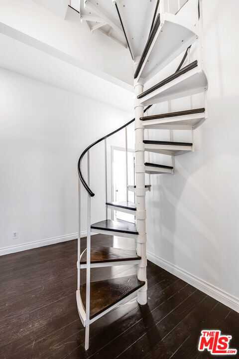 Building Photo - 6457 Surfside Way