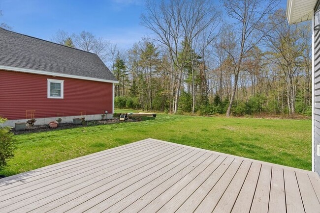 Building Photo - 2 Lodge Dr