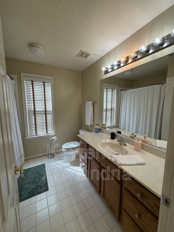 Building Photo - 6987 Forepond Ct