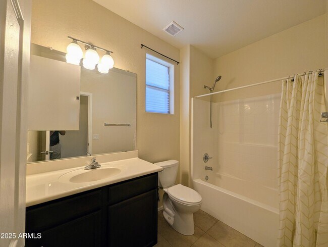 Building Photo - 3731 W St Kateri Dr