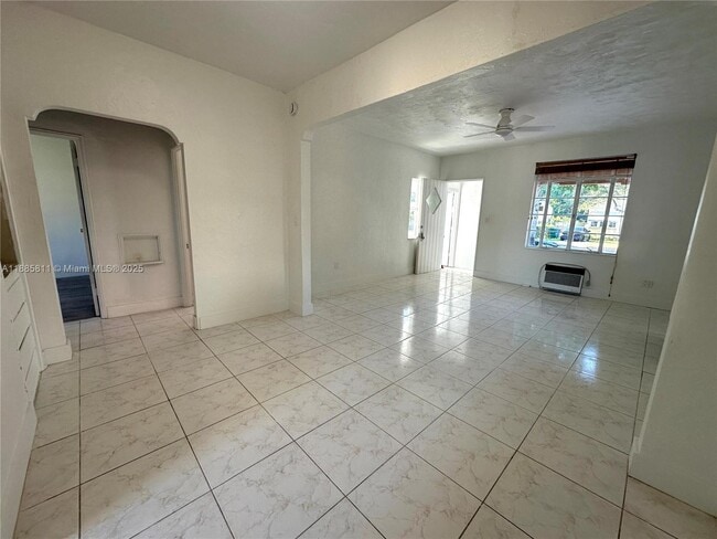 Building Photo - 937 NW 46th St