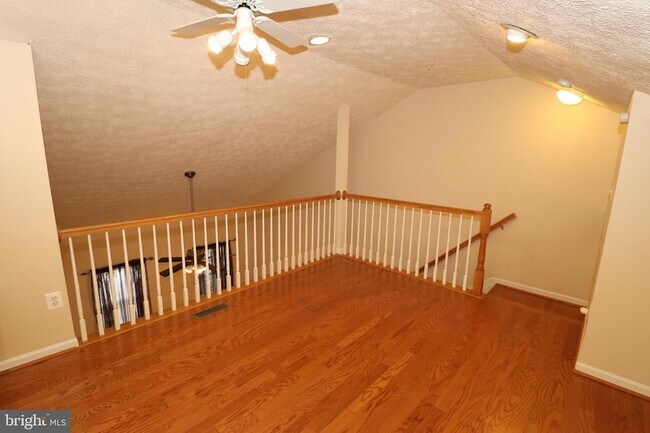 Building Photo - 3312 Hibiscus Ct