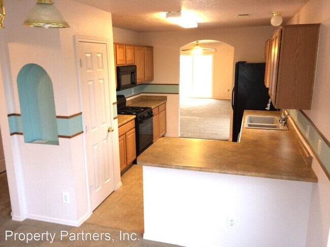 Building Photo - 4 br, 2.5 bath House - 3327 Flat Iron Rd NE