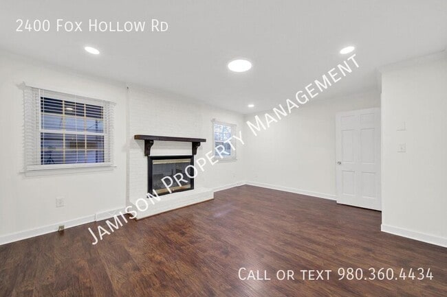 Building Photo - 2400 Fox Hollow Rd