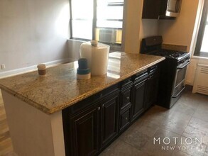 Building Photo - 3 bedroom in NEW YORK NY 10017