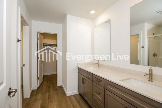 Building Photo - 15176 Nimbus Way