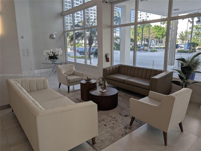 Building Photo - 3000 S Ocean Dr