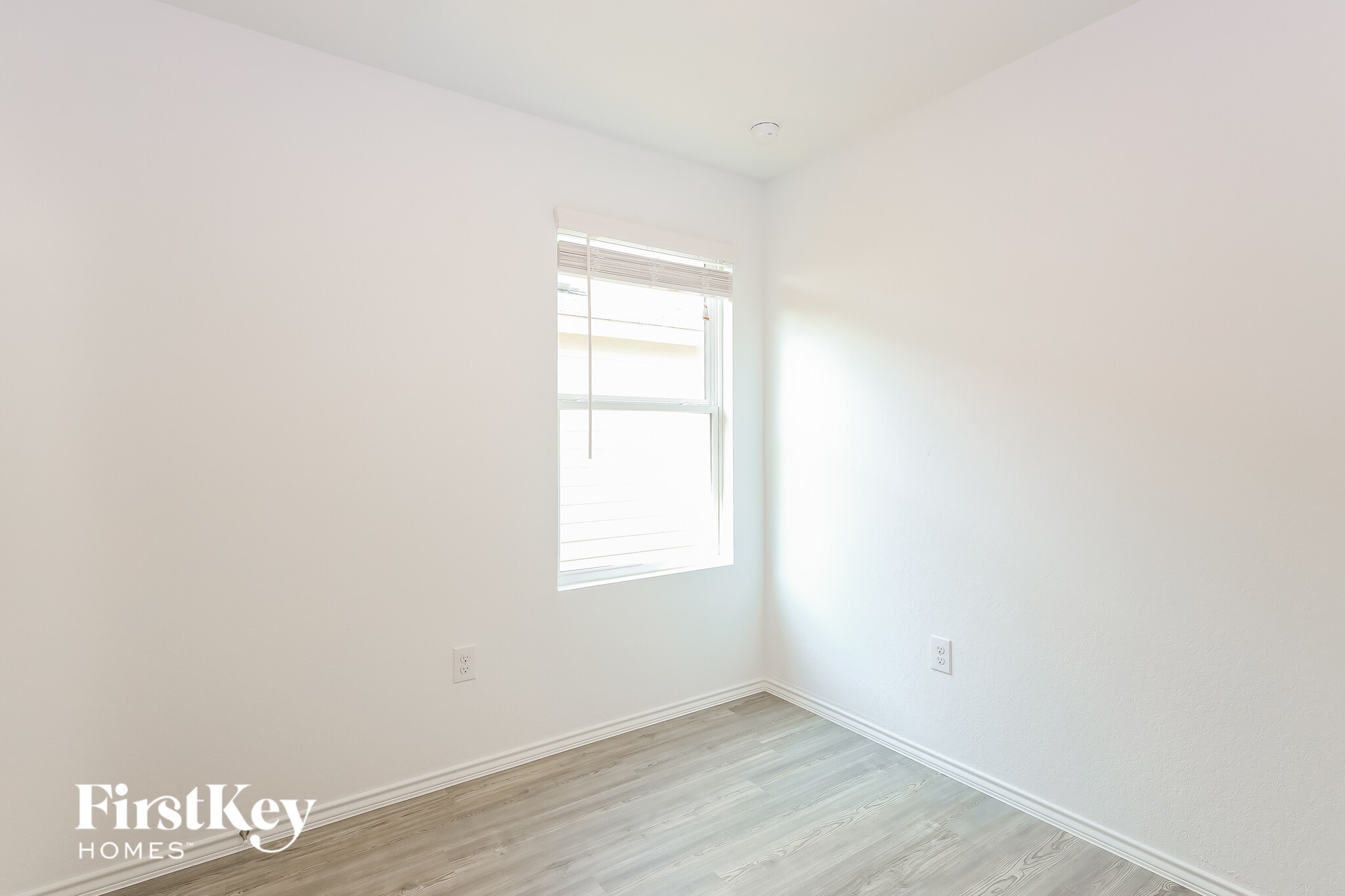 Building Photo - 8323 Piedra Medina