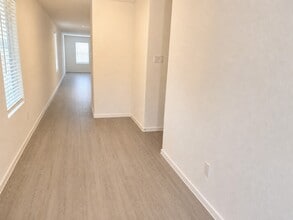 Building Photo - 1520 Crowson Rdg