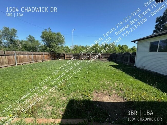 Building Photo - 1504 Chadwick Dr