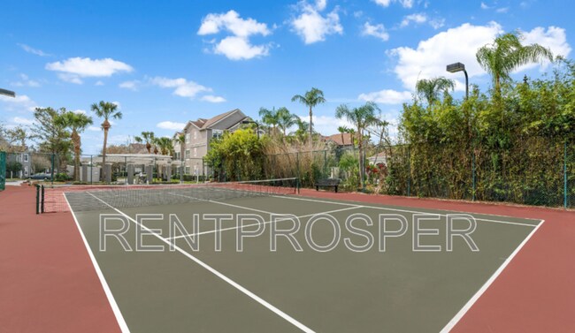 Building Photo - 3379 S Kirkman Rd