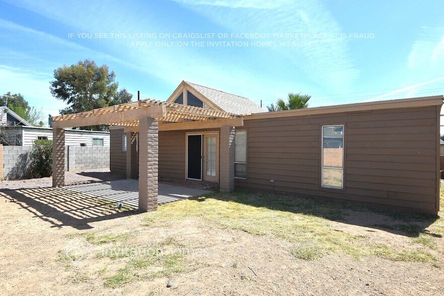 Building Photo - 9602 N 35th Dr