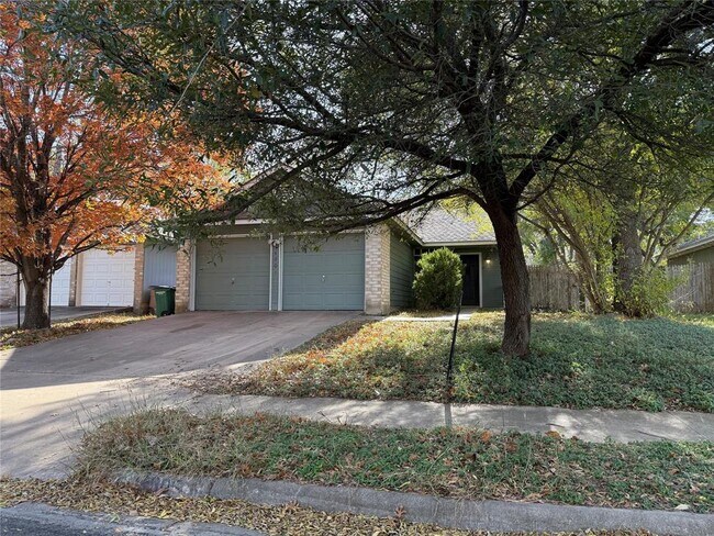 Building Photo - 1805 Golden Pheasant Dr