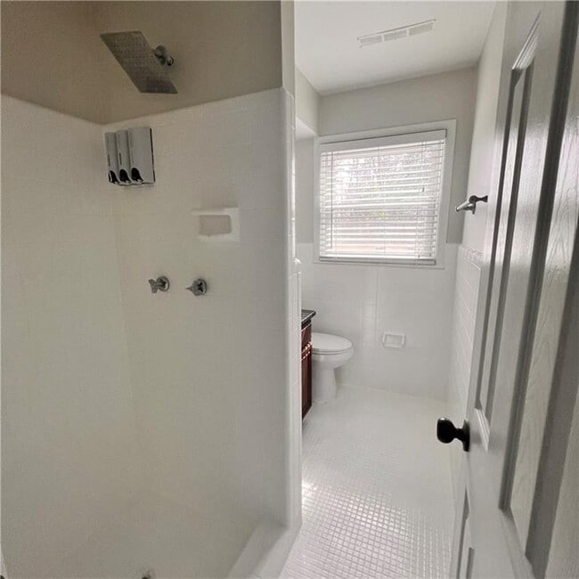 Building Photo - 3467 Pheasant Ct