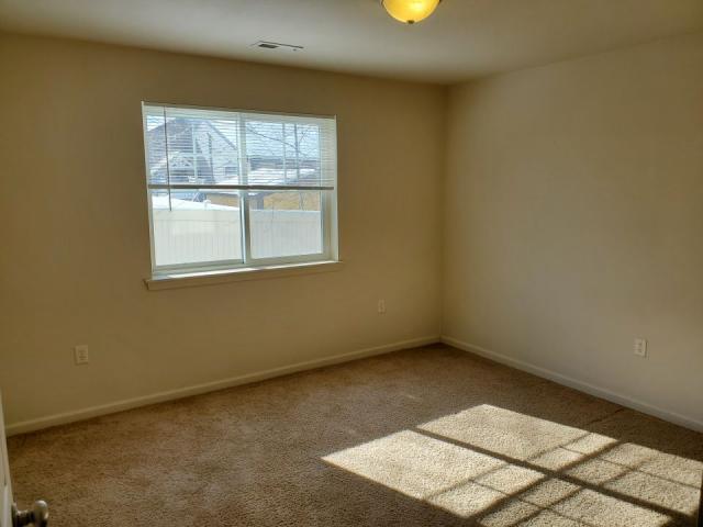 Building Photo - 2 bedroom in Billings MT 59102