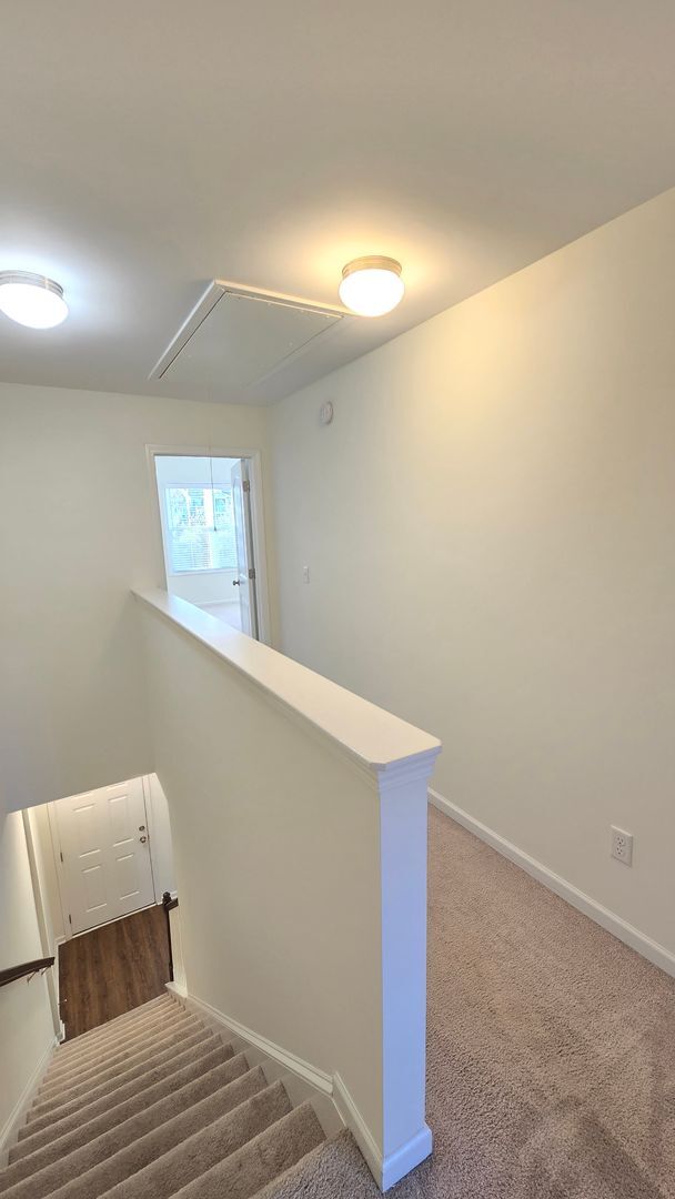 Building Photo - SAYLOR'S WATCH - 3 Bedroom Townhome in Monkey Junction/South Wilmington!