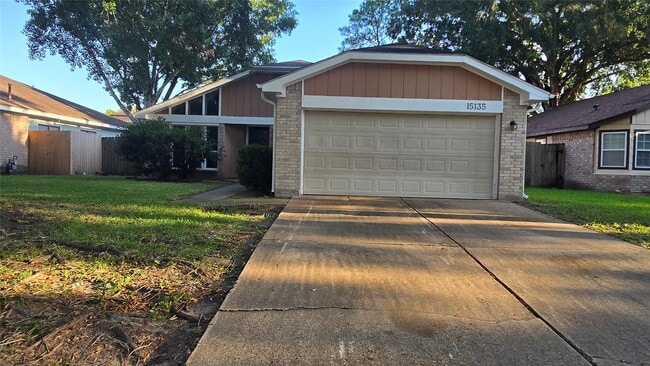 Building Photo - 15135 Beechnut St