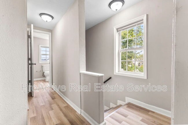 Building Photo - 1511 Highland Ave