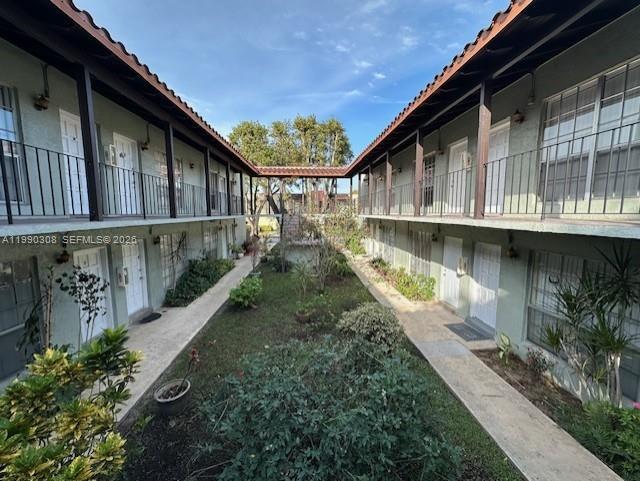 Building Photo - 10776 N Kendall Dr