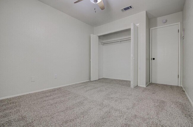 Building Photo - 5301 Indio Cir