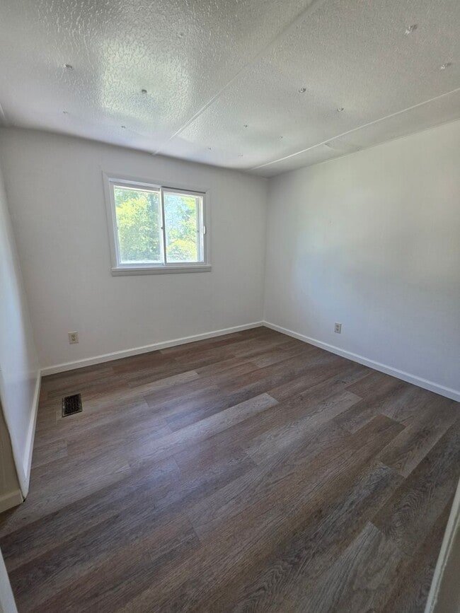 Building Photo - 3 Bedroom 1.5 Bathroom Single Family Home in Aberdeen, MD