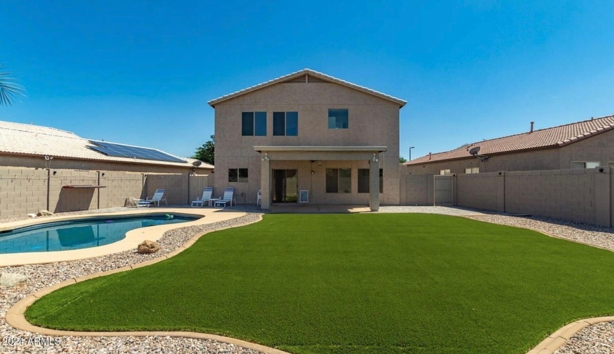 Building Photo - 66 E Saddle Way