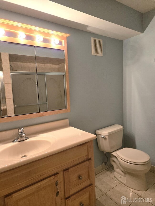 Building Photo - 49 Alexandria Way