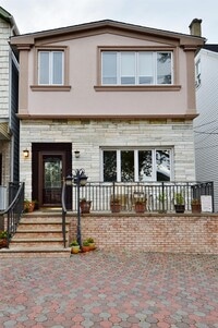 Building Photo - 19 W 32nd St