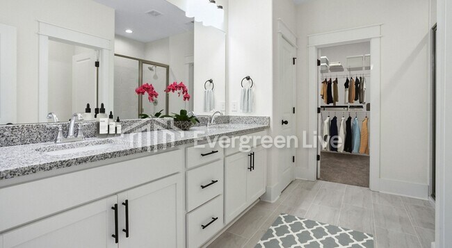 Building Photo - 244 Centennial Dr