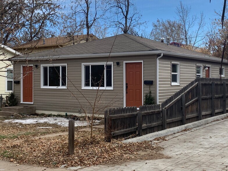Building Photo - 2118 Grove Cir