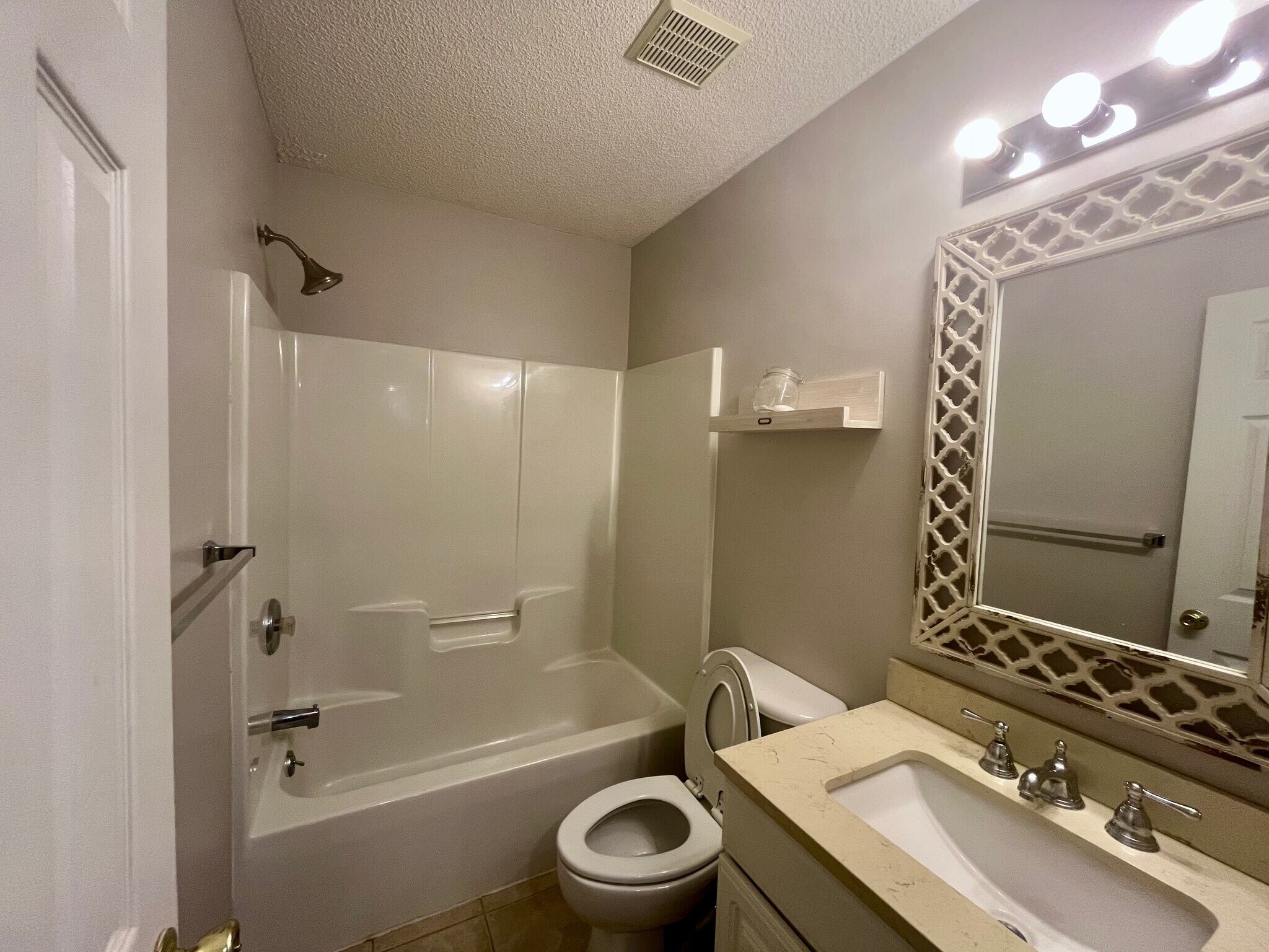 Building Photo - 126 Blueberry Ln