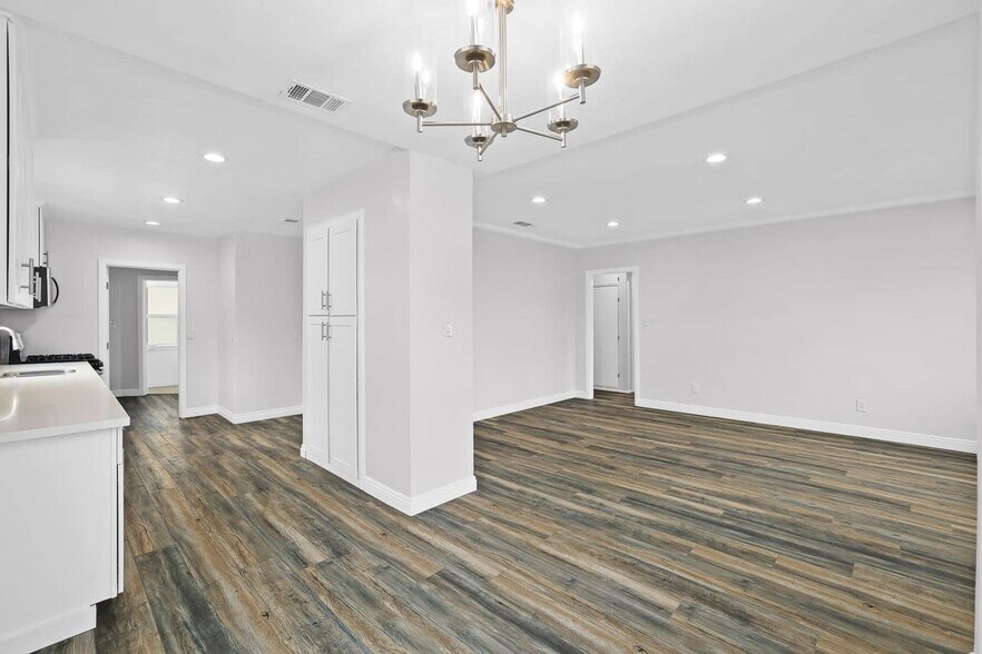 Building Photo - 3709 Olive St