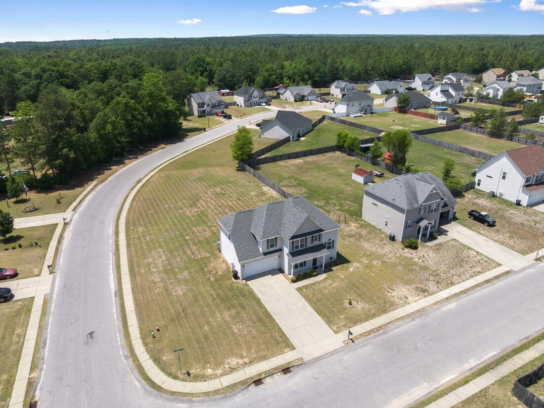 Building Photo - 121 Feathers Ln