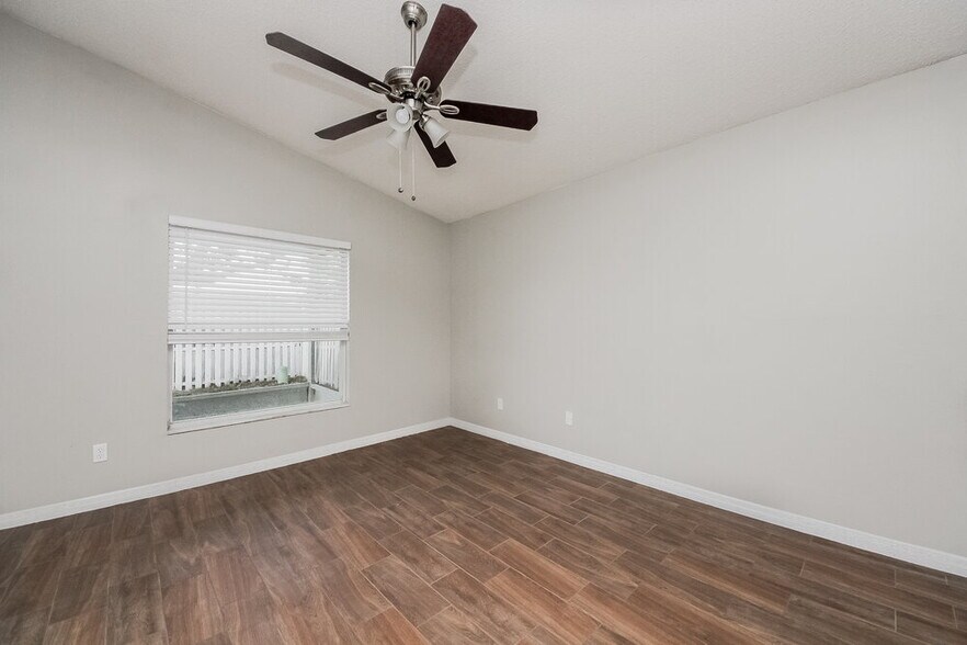Building Photo - 2653 Walden Ct