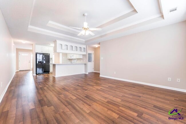 Building Photo - 462 Falkirk Dr