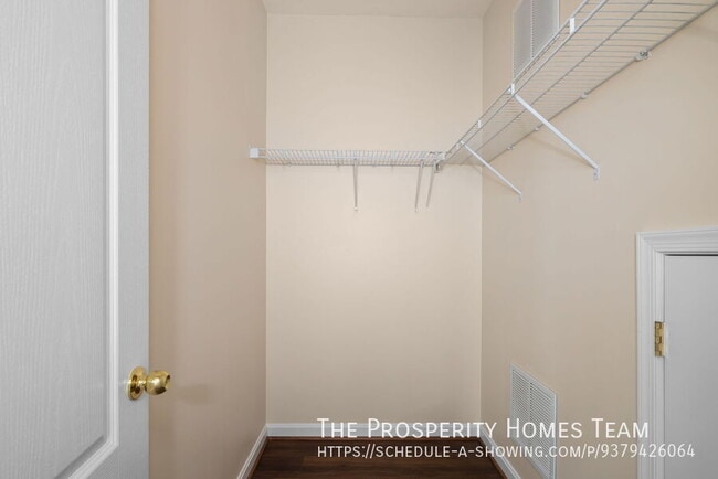 Building Photo - 5569 Lanier Ave