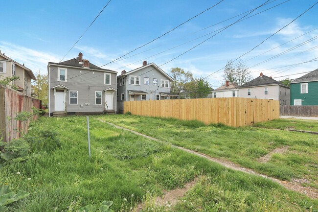 Building Photo - 124-126-126 E Morrill Ave