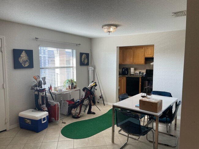 Building Photo - 6150 Gulfport Blvd S