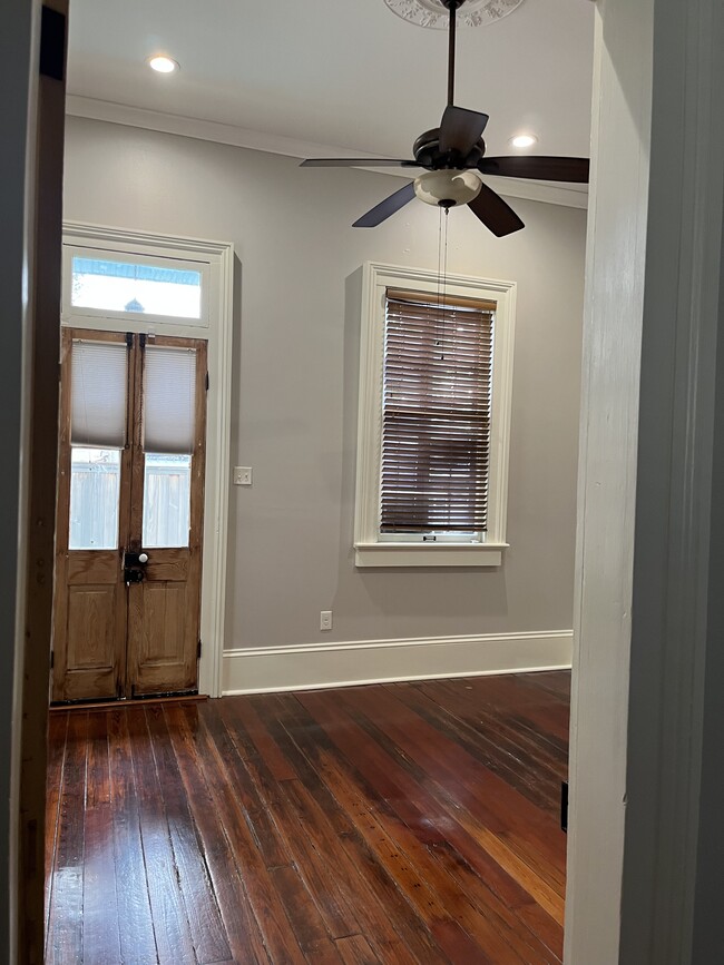 Building Photo - 218 N Alexander St