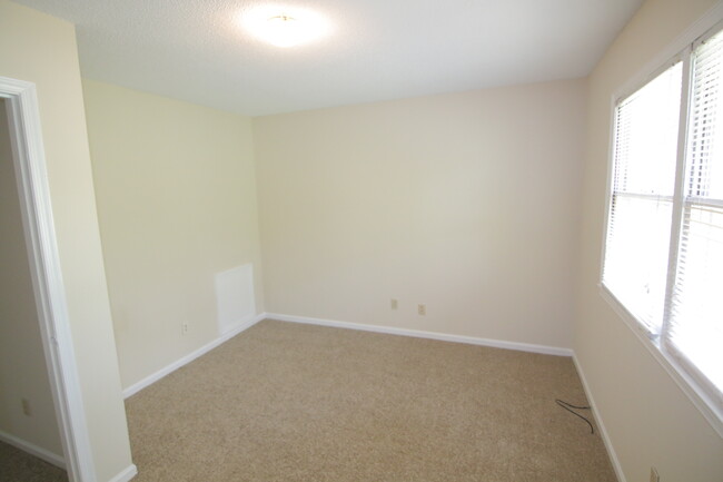 Bedroom #1 - 609 Smithdale Dr