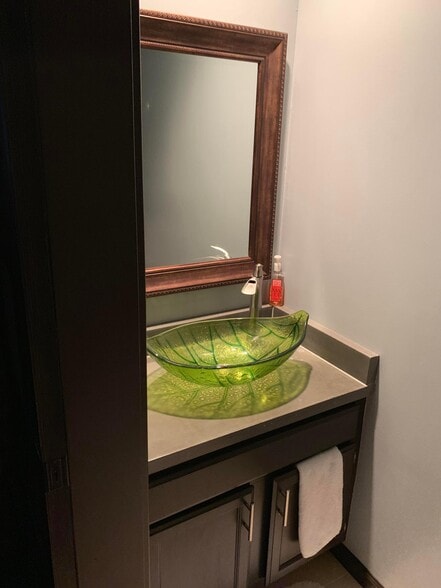 Half Bath - 432 E. Rich St