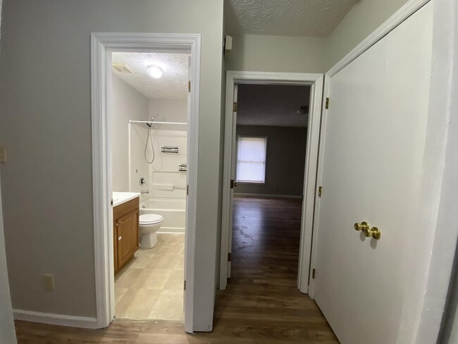 Building Photo - 3620 Beswick Ct