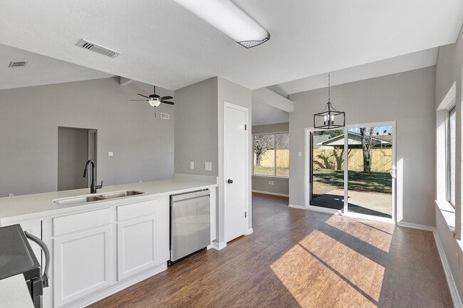 Building Photo - 12710 Copper Mill Dr