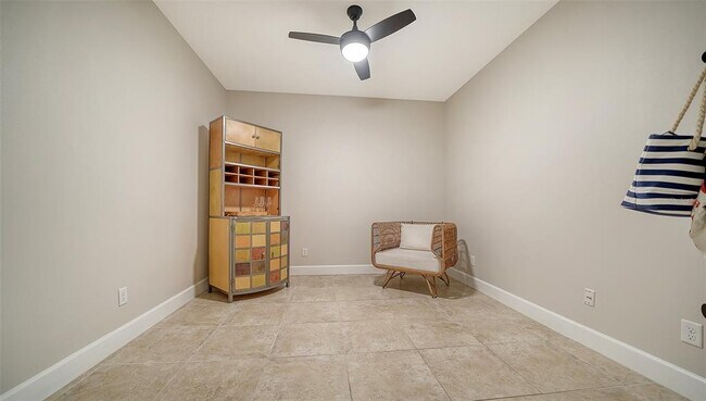 Building Photo - 13604 Messina Loop