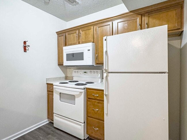 Building Photo - 1644 Golf Club Ln