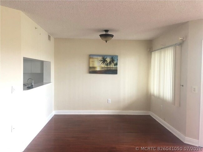 Building Photo - 1001 SW 141st Ave