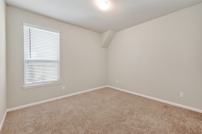 Building Photo - 5810 Metaphor Wy