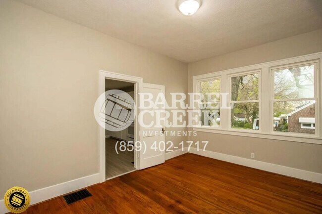 Building Photo - 2-Bedroom 1-Bath + Bonus room