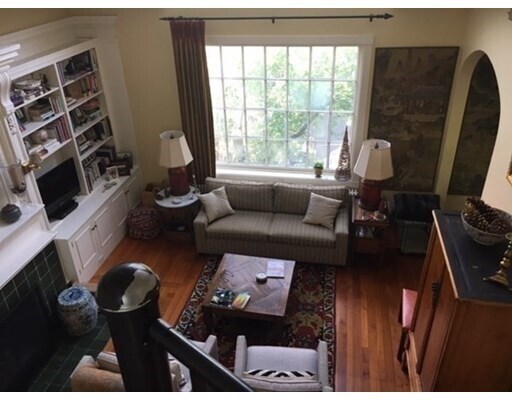 Building Photo - 92 Mount Vernon St